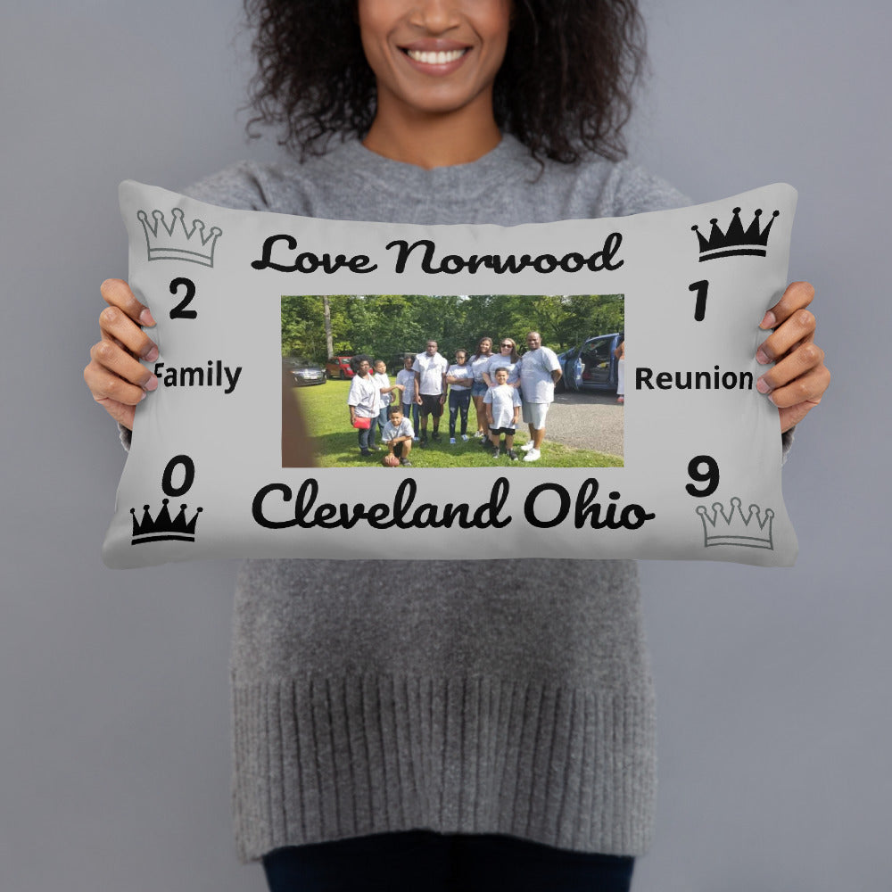 Family Reunion 2019 Dorothy's Generations Pillow