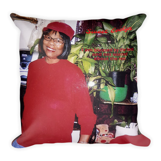 Sweet Evelyn Pillow